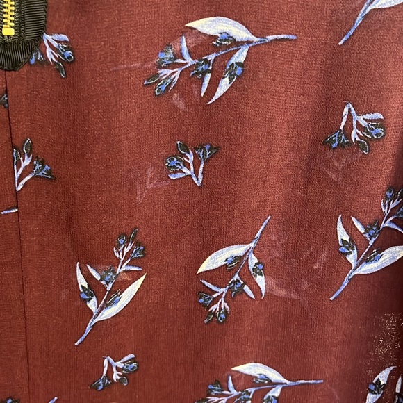 CAbi Bouquet Blouse - Picture 3 of 8